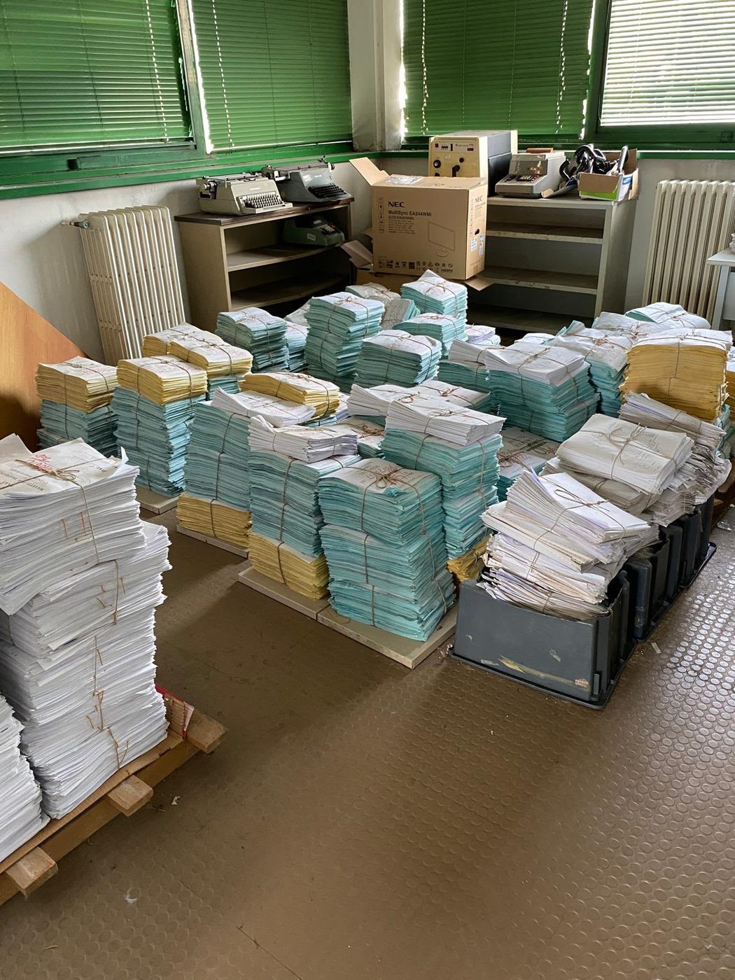 Documenti impacchettati pronti al ritiro — Tuz Cart